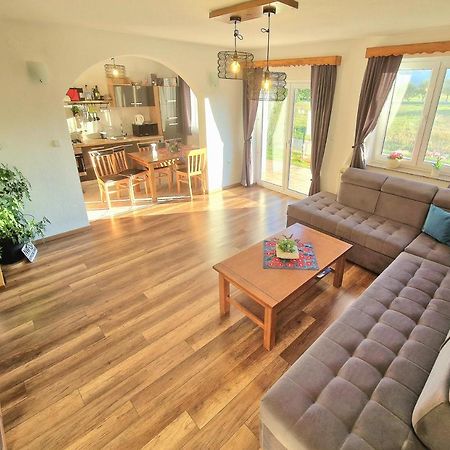 Holiday Home Melani Sinac Ngoại thất bức ảnh